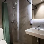 Airport-bus - 13 North - 2 *