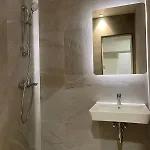 Airport-bus - 13 North - 2 *