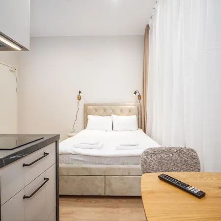 公寓 Airport-bus - 13 North - 2 塔林